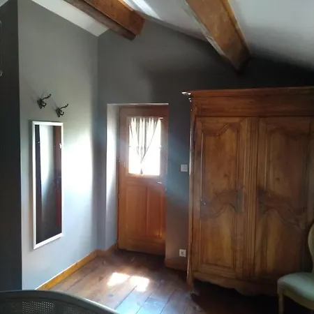 La Chaumerie Oda ve Kahvaltı 3*